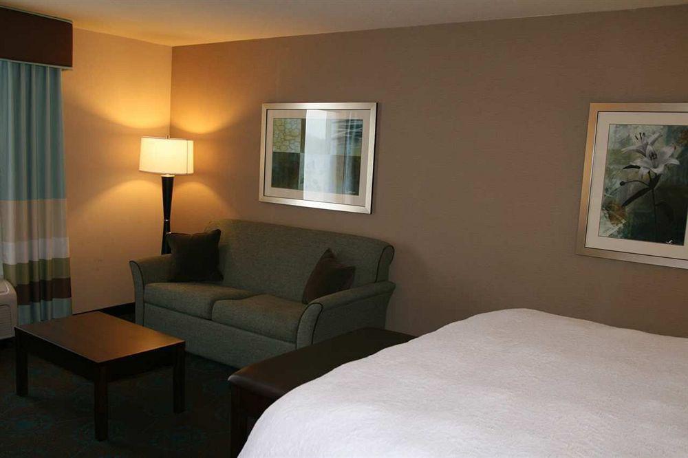 Hampton Inn & Suites Grafton Rom bilde