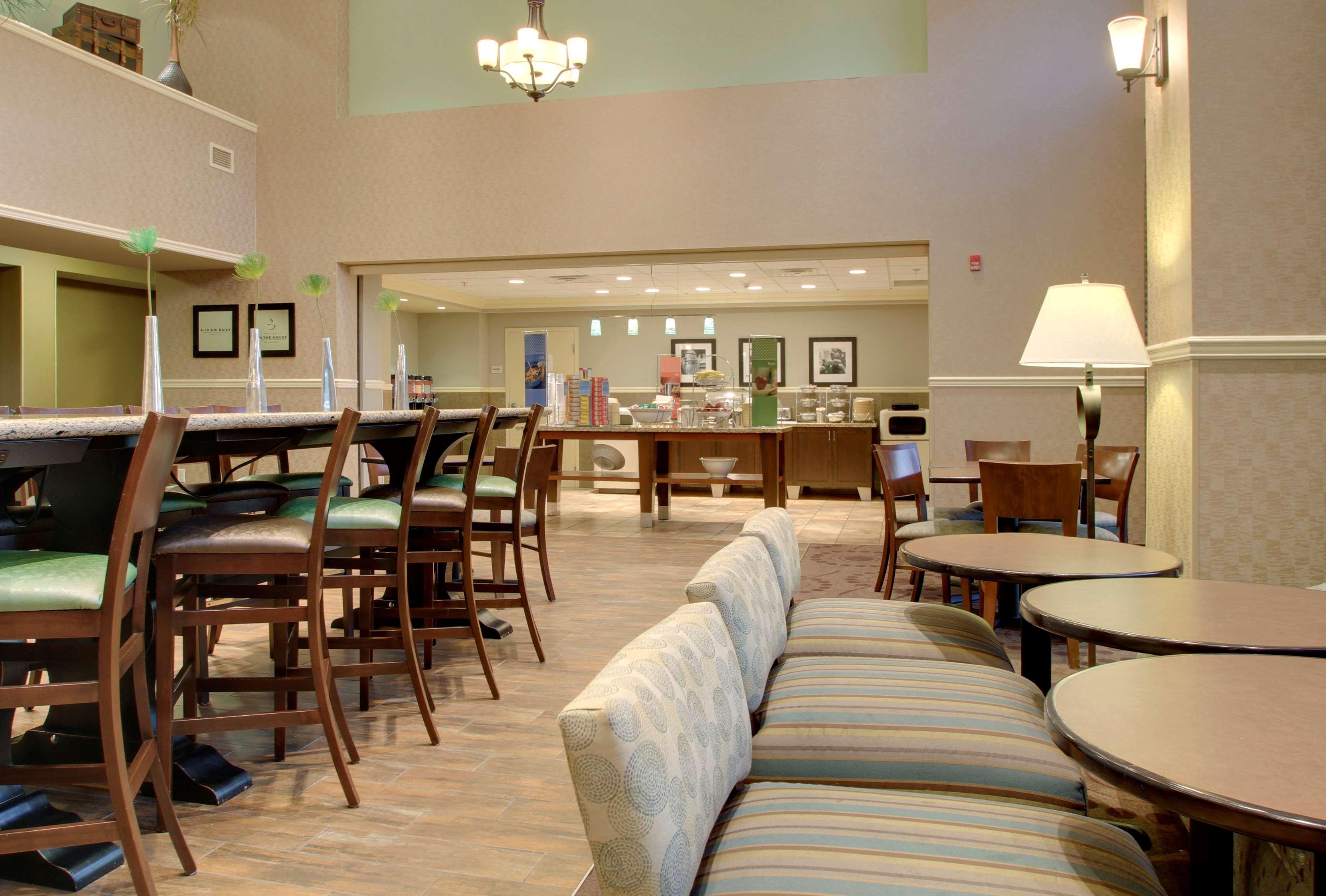 Hampton Inn & Suites Grafton Restaurant bilde