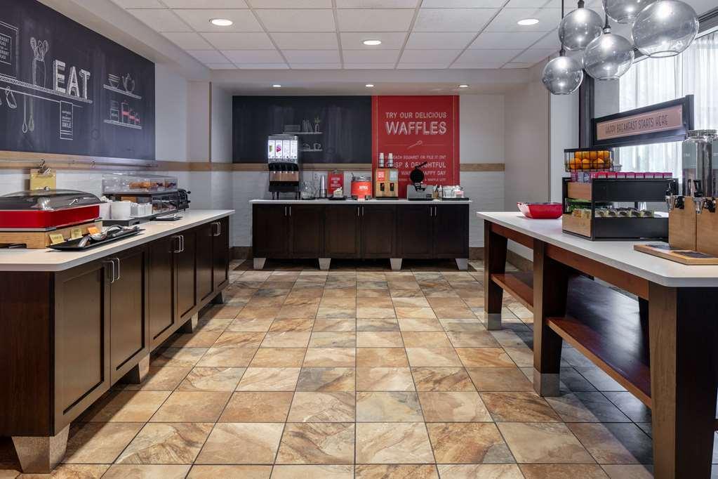 Hampton Inn & Suites Grafton Restaurant bilde